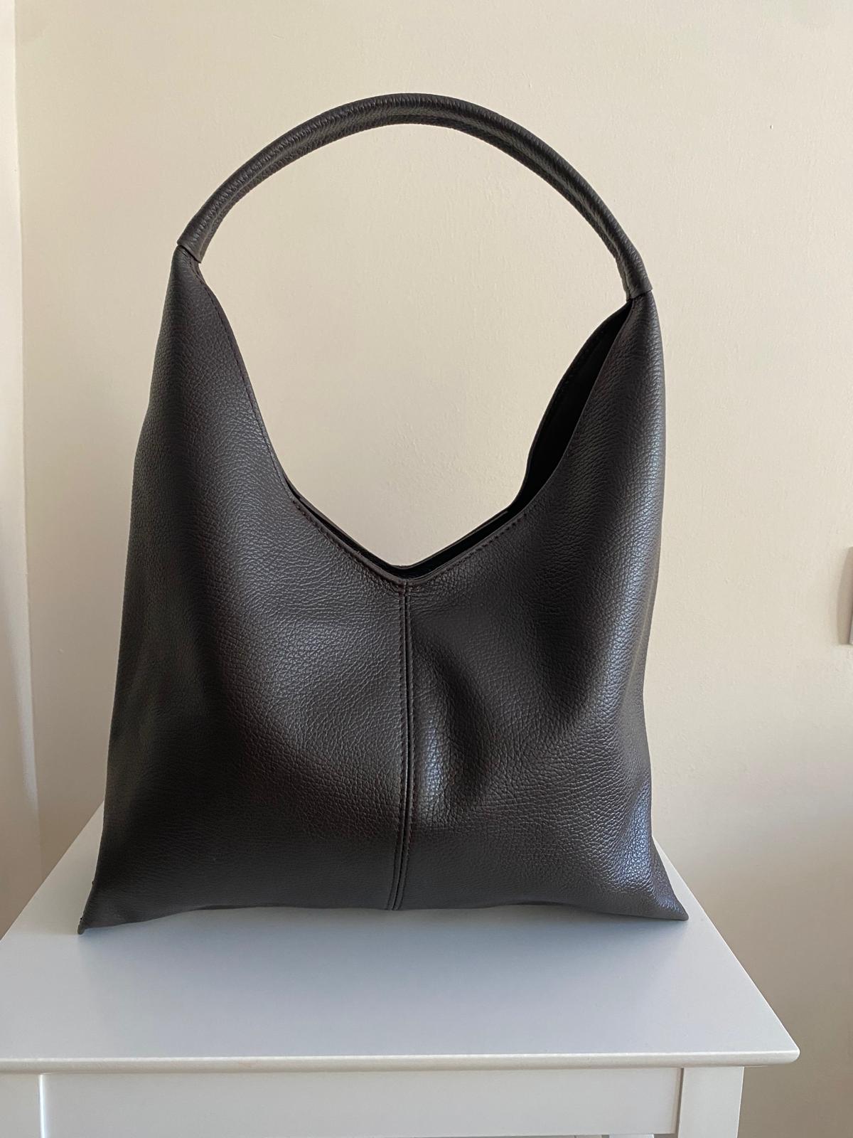 Bolso hobo atemporal de piel - marrón
