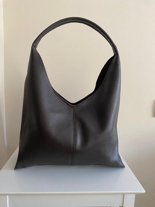 Bolso hobo atemporal de piel - marrón